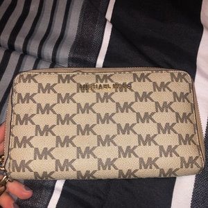Michael Kors wallet